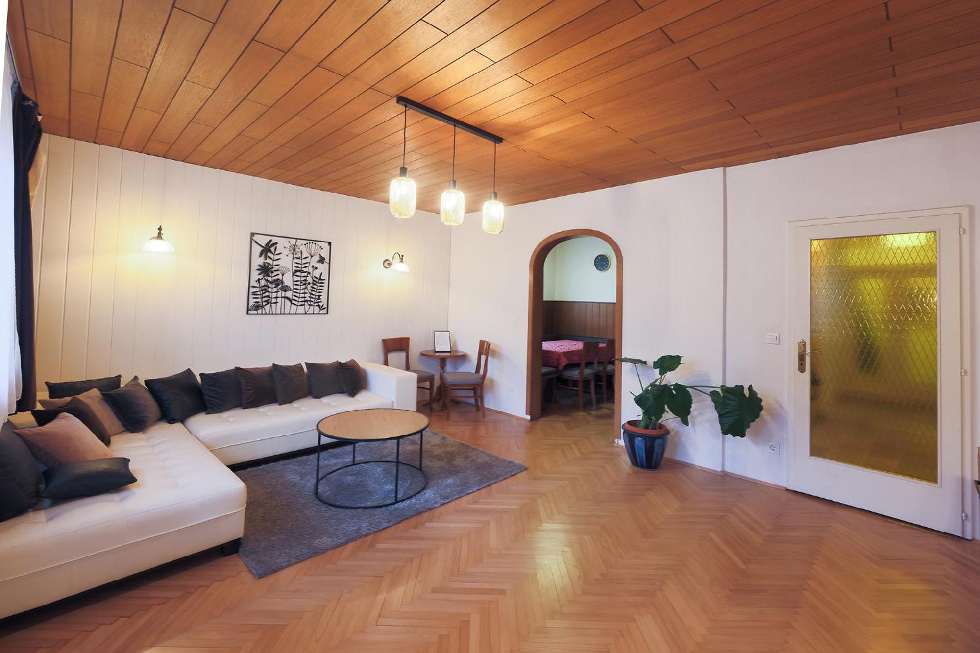 Papas Apartment Lesce  Extérieur photo